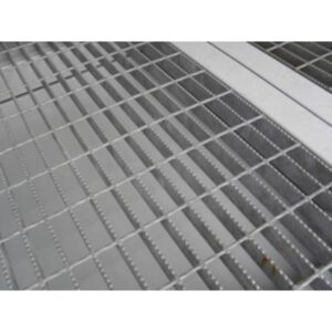 10Ft X 8Ft Open Mesh Floor Bunded Store